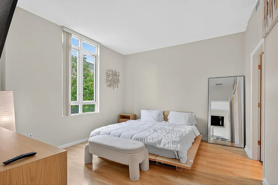Furnished Finder property 650200_1 photo 33
