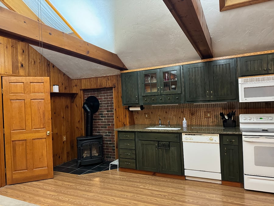 Furnished Finder property 650234_1 photo 5