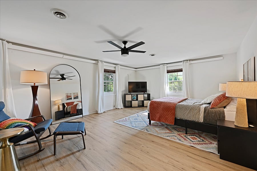 2nd floor master suite