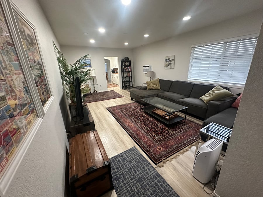 Furnished Finder property 650370_1 photo 3