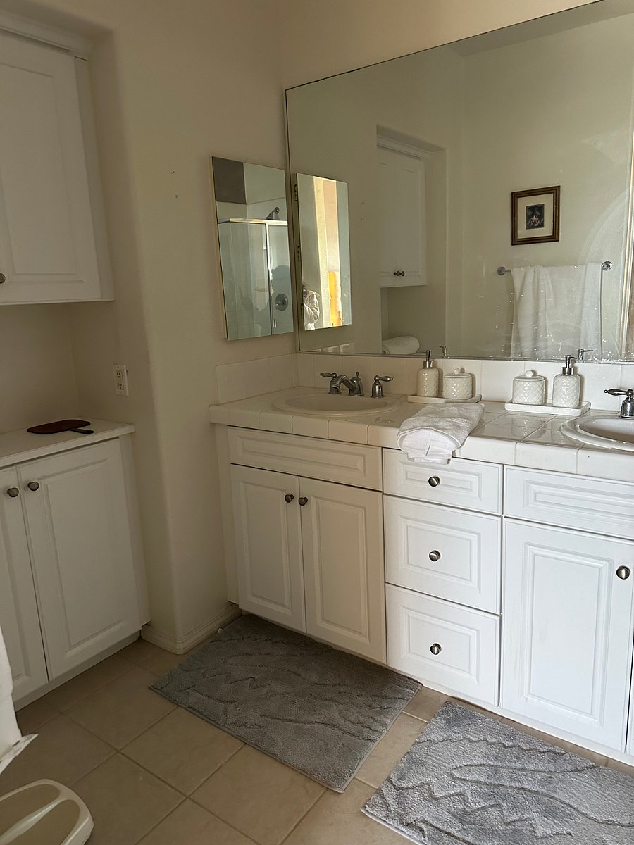 Furnished Finder property 650385_1 photo 24