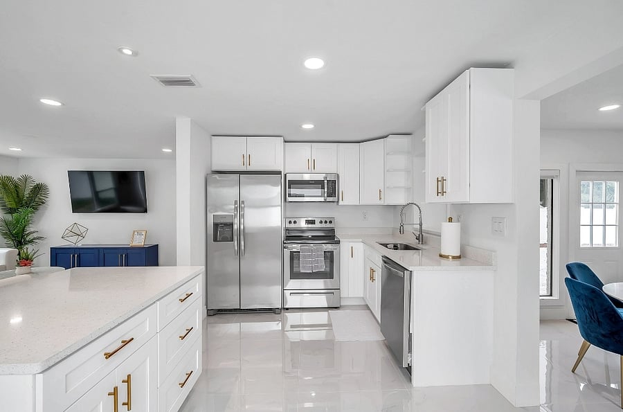 Full Kitchen