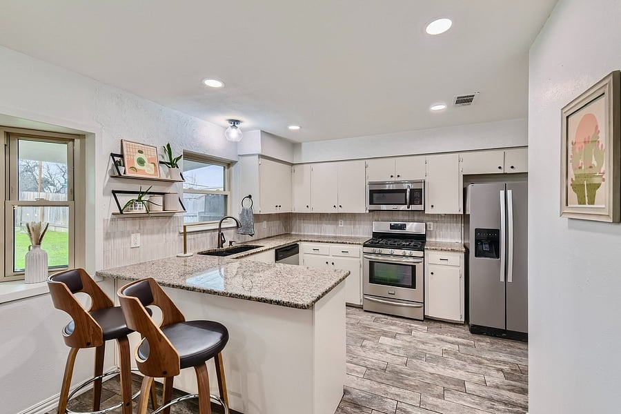 Furnished Finder property 650492_1 photo 8
