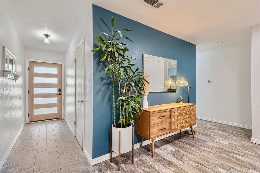 Furnished Finder property 650492_1 photo 3