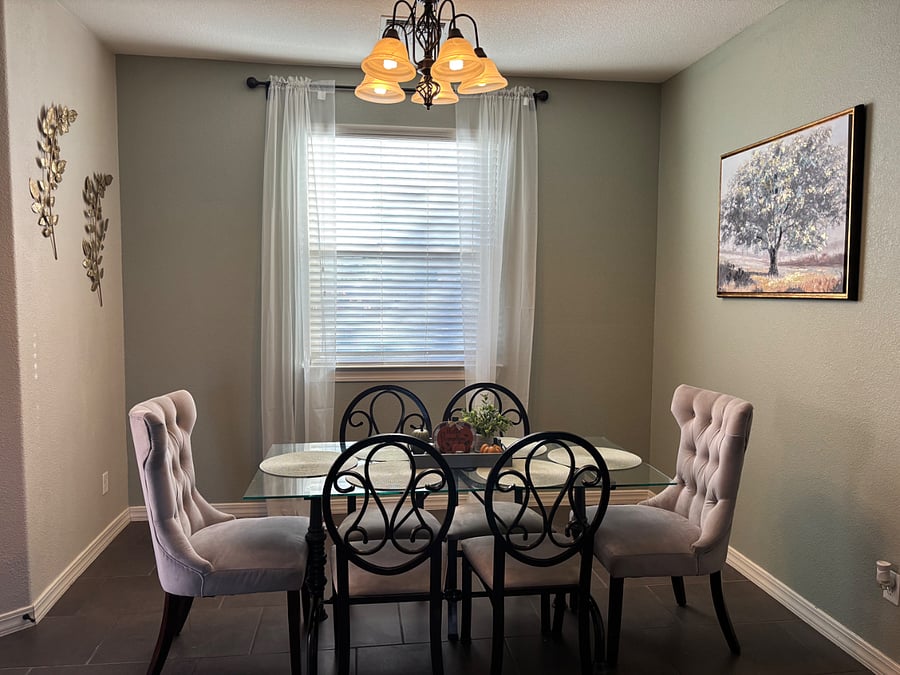 Furnished Finder property 650519_1 photo 9