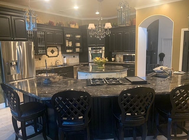 Gourmet Kitchen with double ovens, gas range, and lots of prep space!