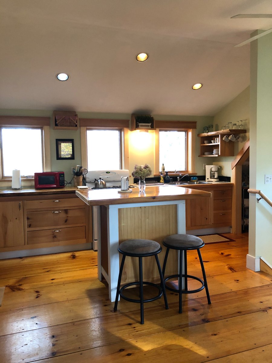 Furnished Finder property 650604_1 photo 4