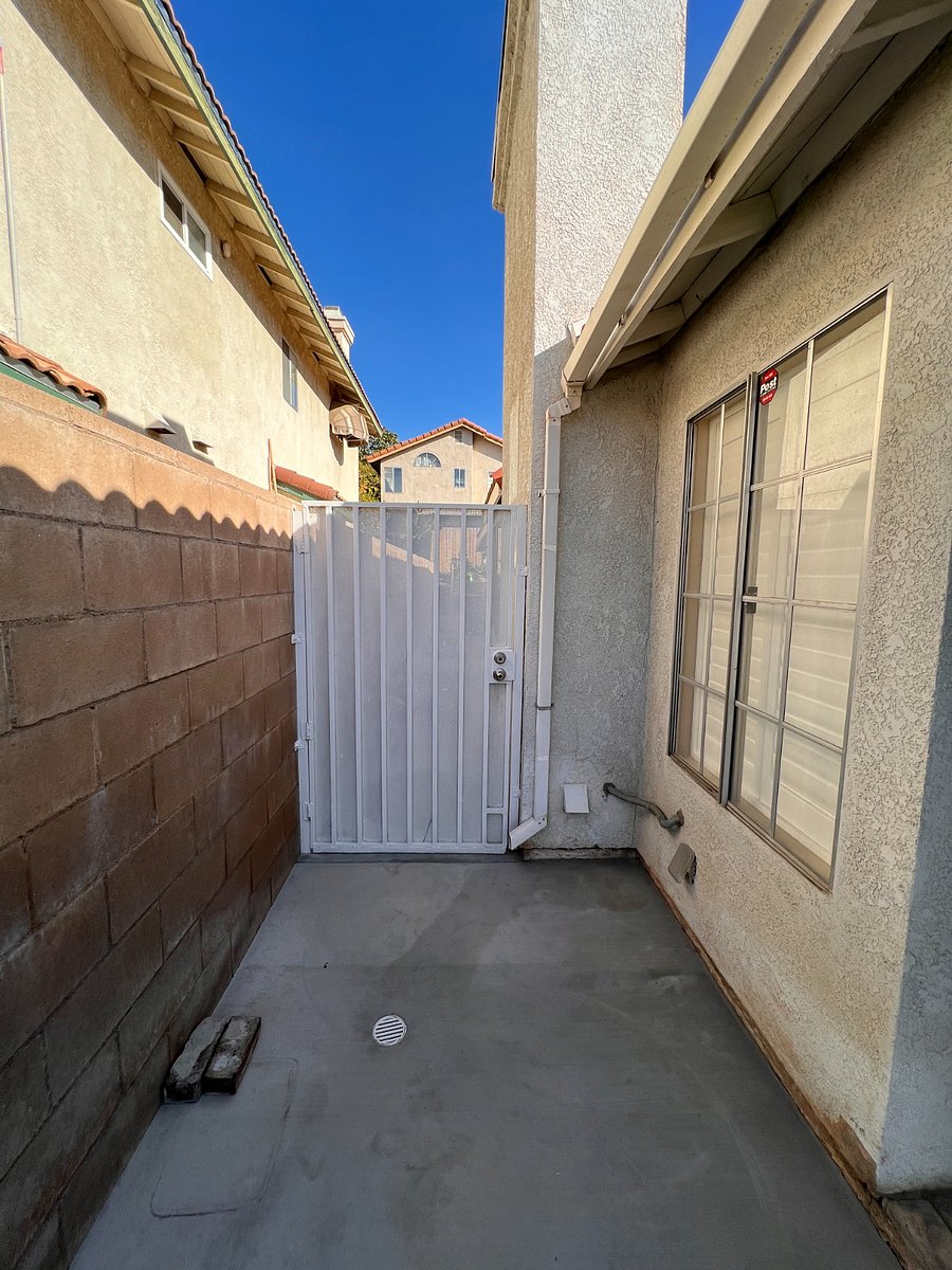 Private Entrance to room