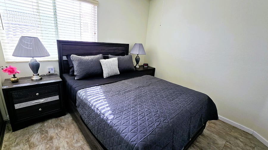 Bedroom 2
Queen  Bed