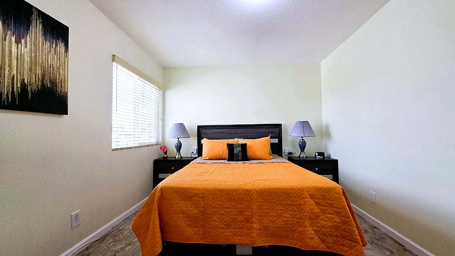 Bedroom 3
Queen  Bed