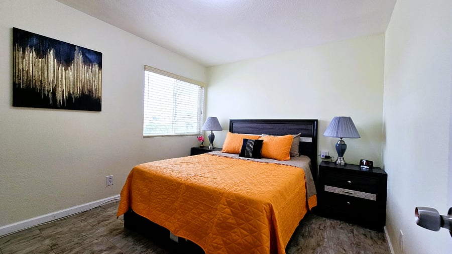 Bedroom 3
Queen  Bed