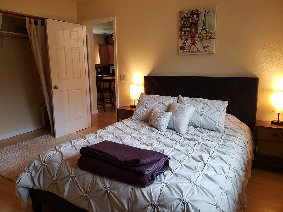 Bedroom with Queen Bed