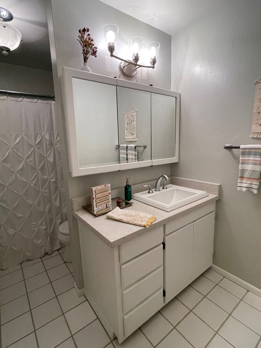 Furnished Finder property 650635_1 photo 22