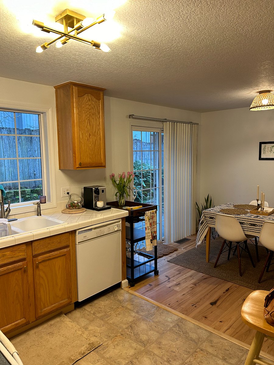 Furnished Finder property 650710_1 photo 8
