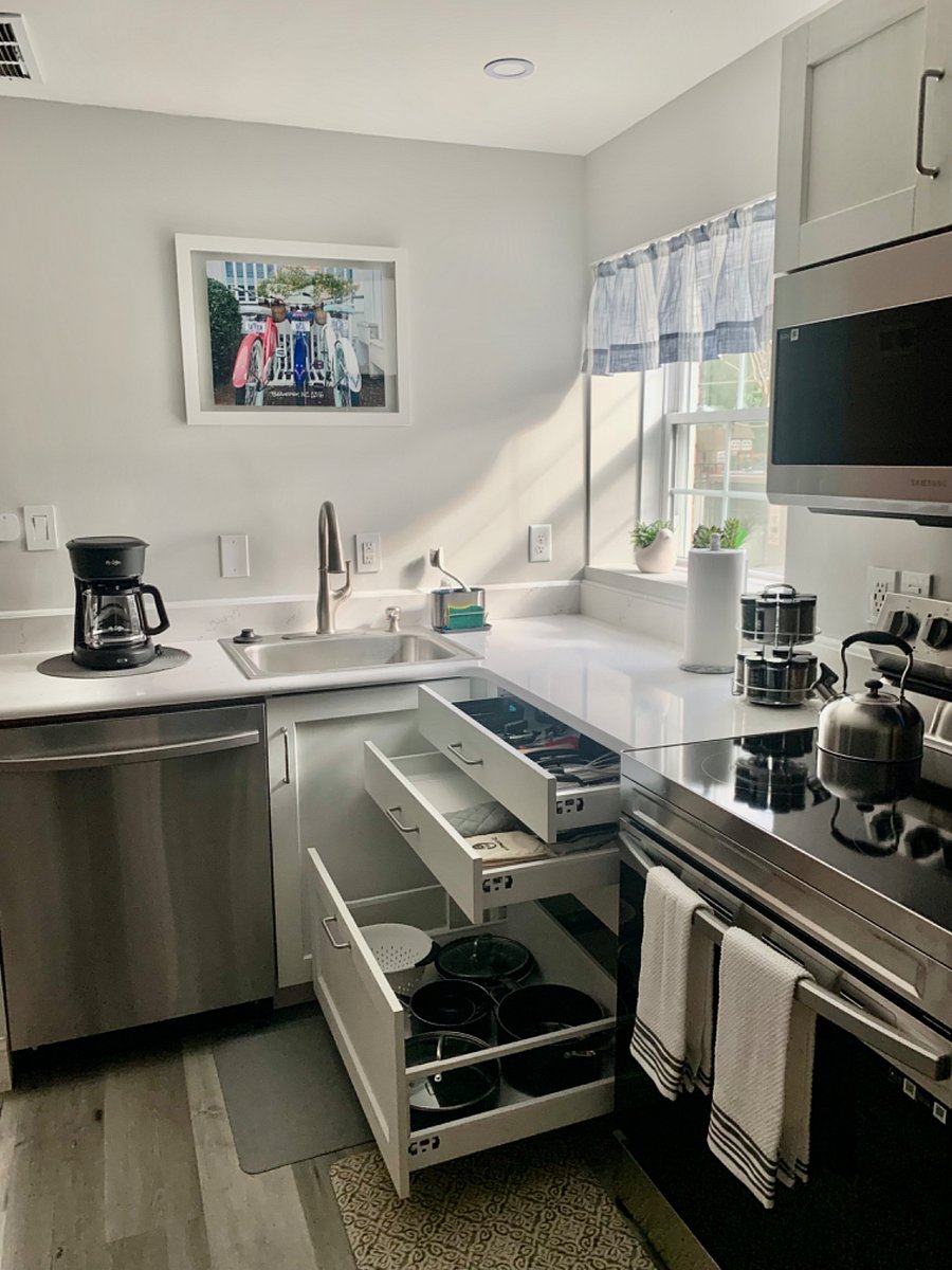 Furnished Finder property 650802_1 photo 8