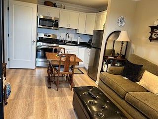 Furnished Finder property 650908_1 photo 11