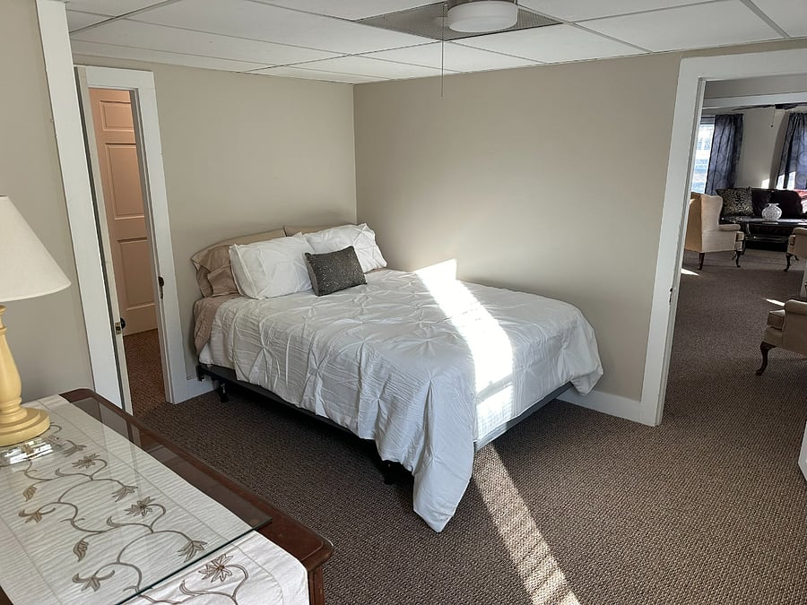 Furnished Finder property 650962_1 photo 2