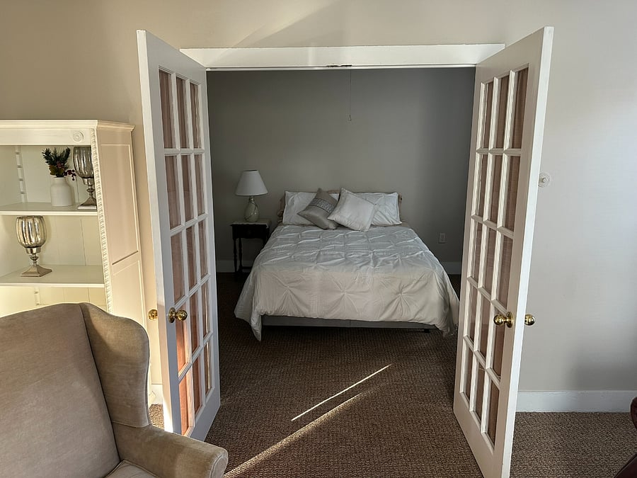 Furnished Finder property 650962_1 photo 3