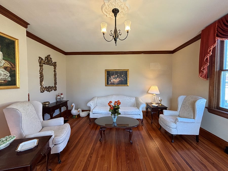 Living Room (Parlor) 
