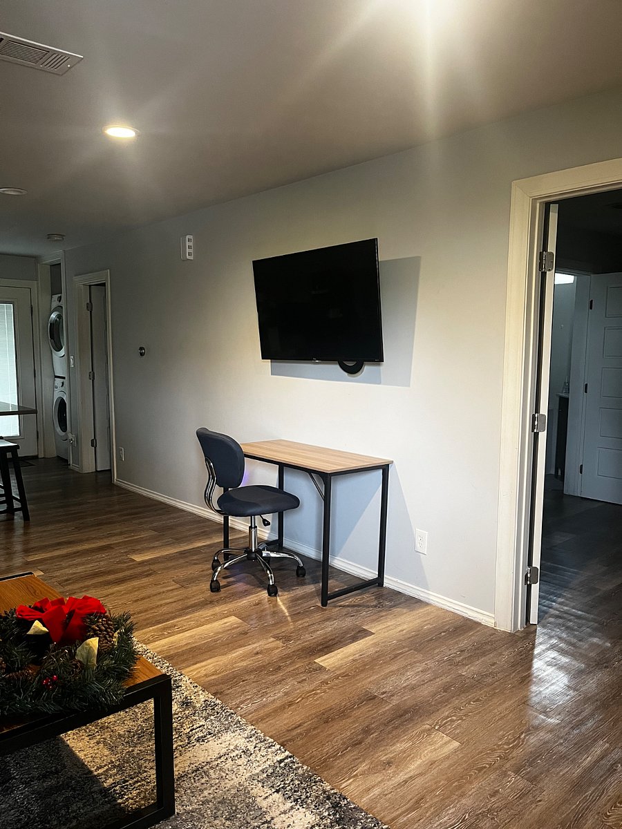 Furnished Finder property 651102_1 photo 17