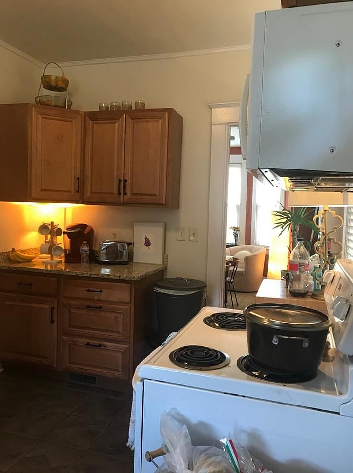 Kitchen shared by 3 renters