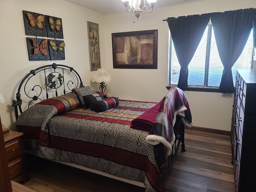 Furnished Finder property 651300_1 photo 9