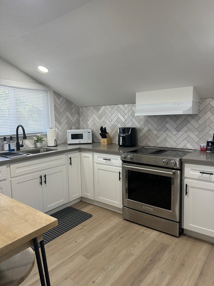 Furnished Finder property 651359_3 photo 4