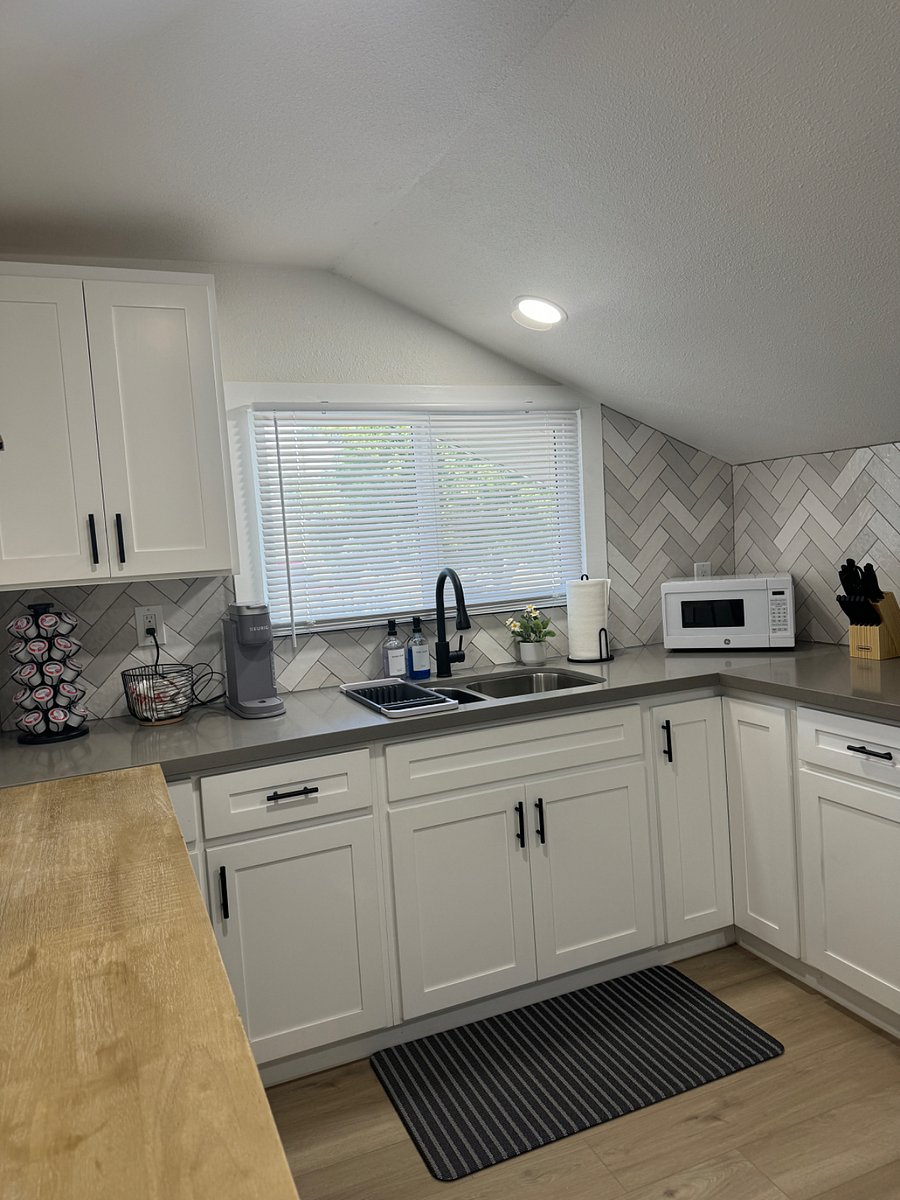 Furnished Finder property 651359_3 photo 5
