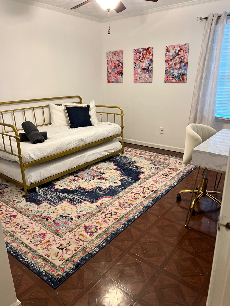 Bedroom4 with study