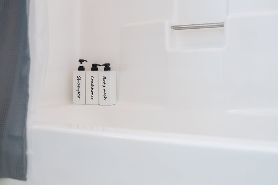 Master bath amenities
