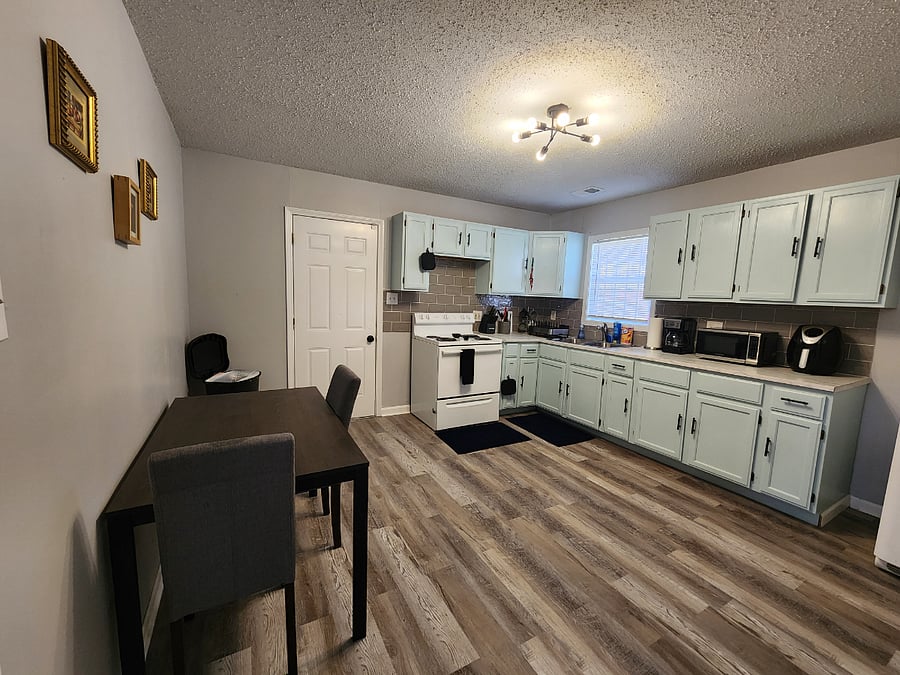 Furnished Finder property 651571_1 photo 14