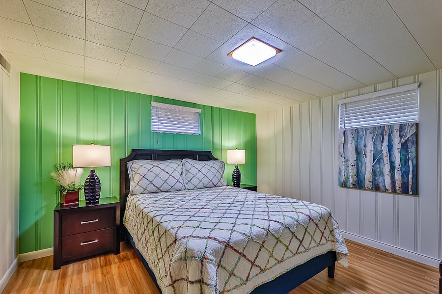 Bedroom #3 (Downstairs) with Queen Size Mattress 