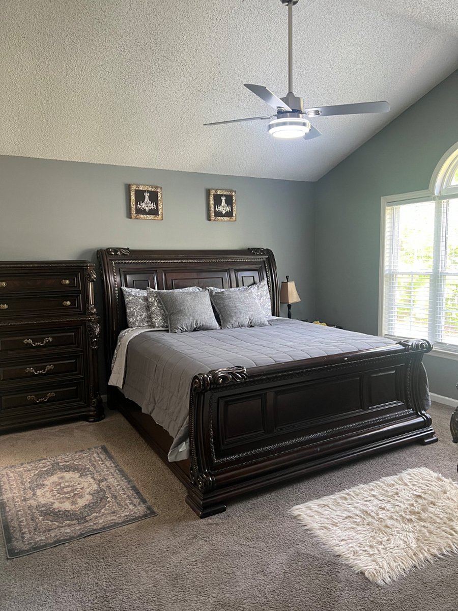 Spacious main BR with king sized bed