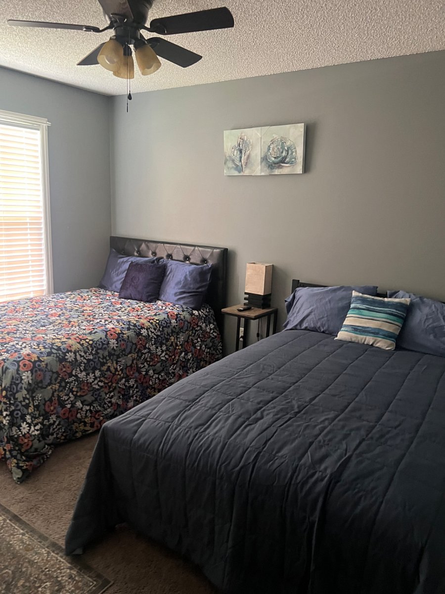 3rd bedroom offers2 full sized beds