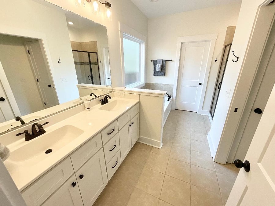 Downstairs King Bedroom's Primary Bathroom