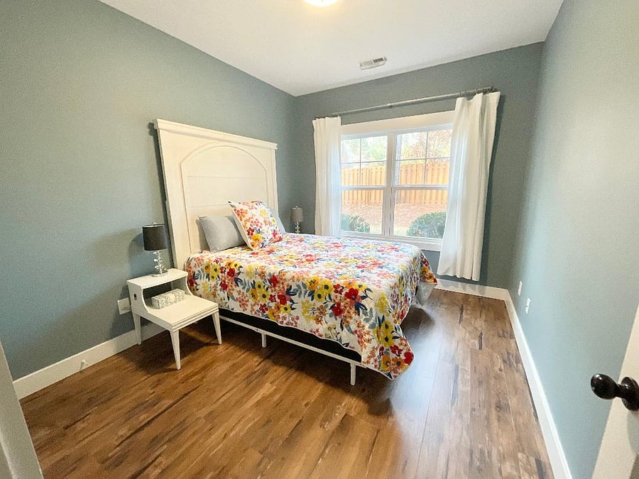 Queen Bedroom