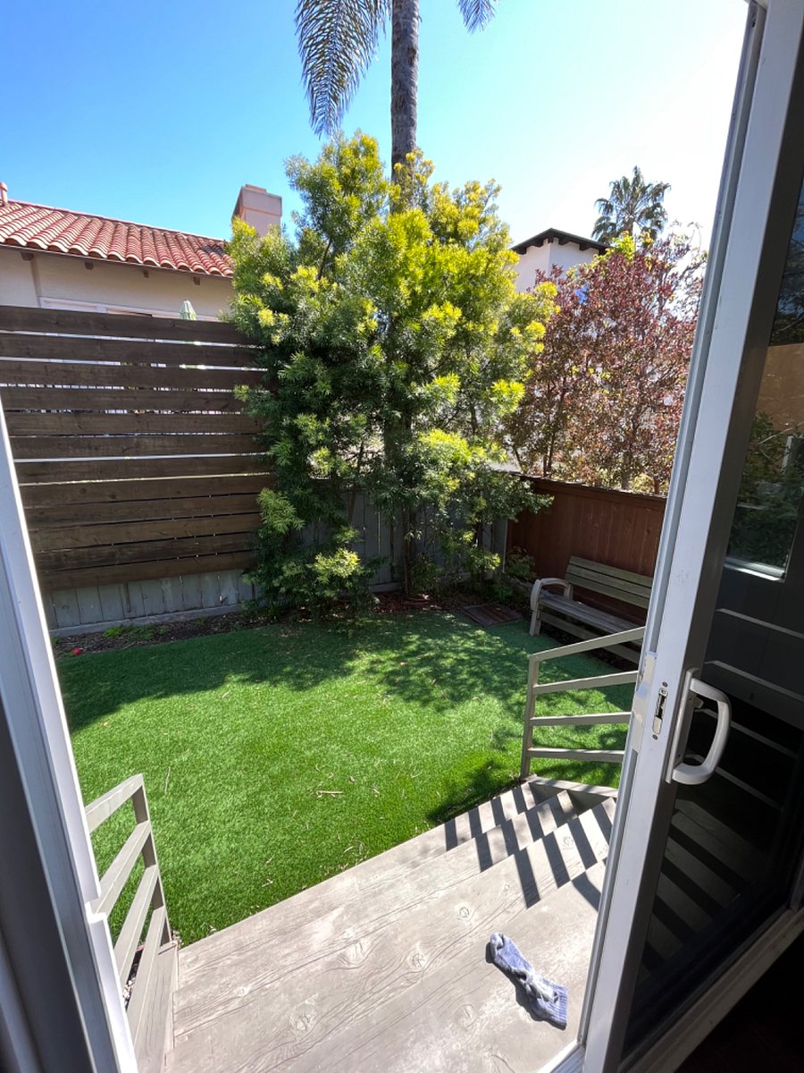 Furnished Finder property 652000_1 photo 9