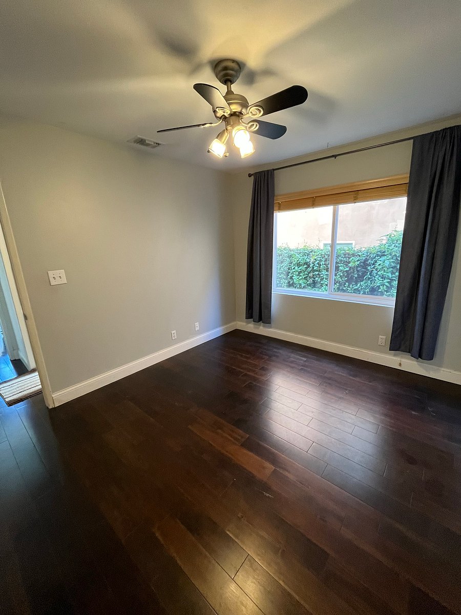 Furnished Finder property 652000_1 photo 3