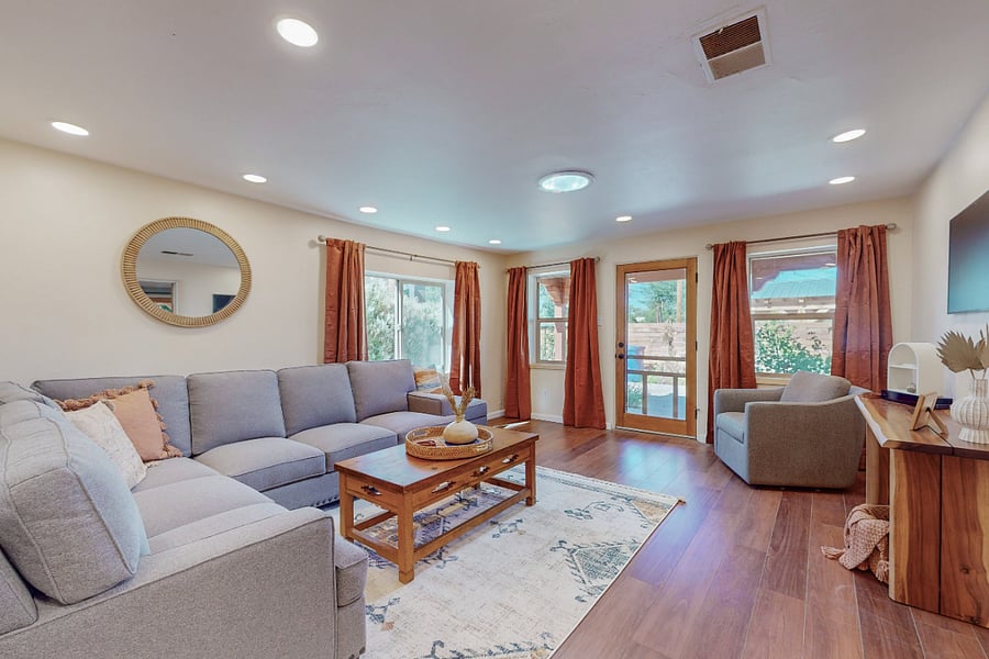 Furnished Finder property 652092_1 photo 15