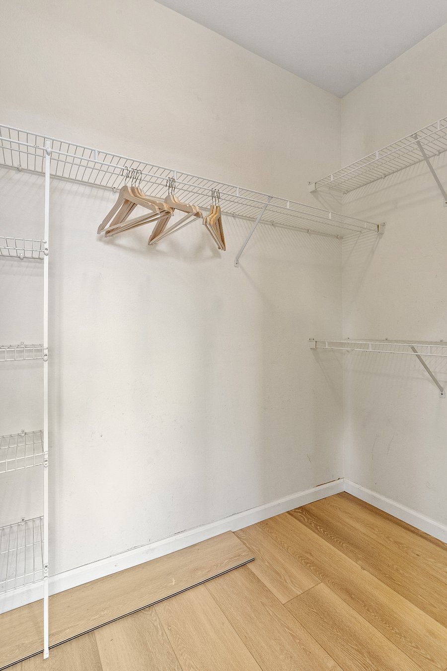 Furnished Finder property 652094_1 photo 12
