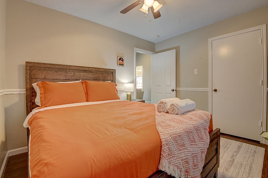 Furnished Finder property 652101_1 photo 19