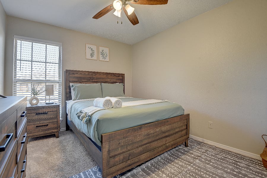 Furnished Finder property 652101_1 photo 17