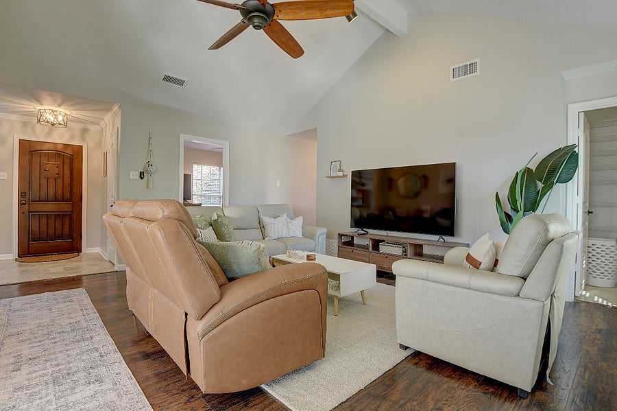 Furnished Finder property 652101_1 photo 4