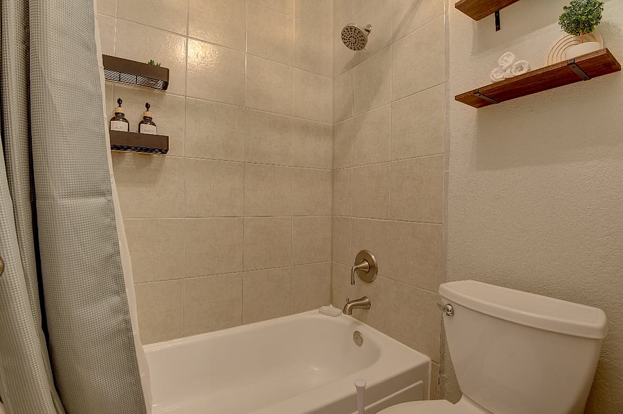 Furnished Finder property 652101_1 photo 23