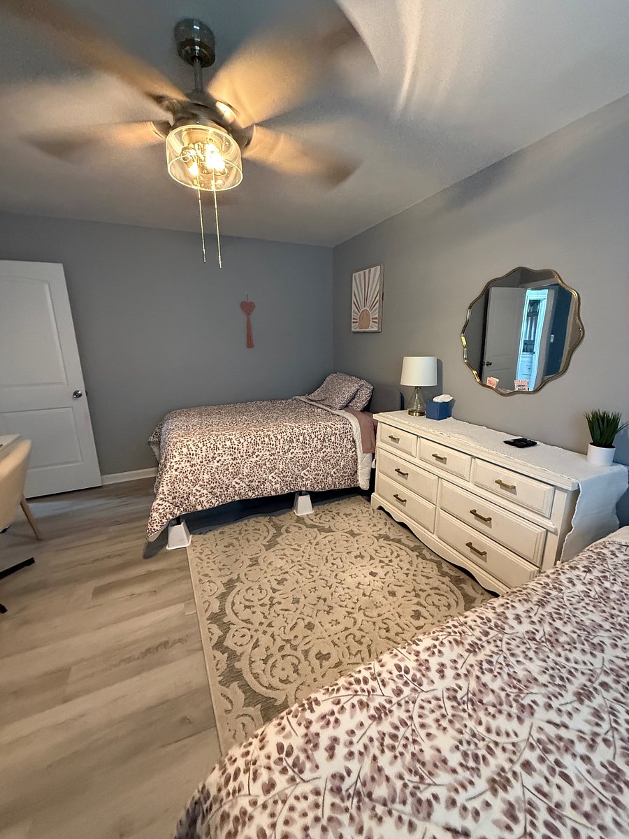 Furnished Finder property 652102_1 photo 18