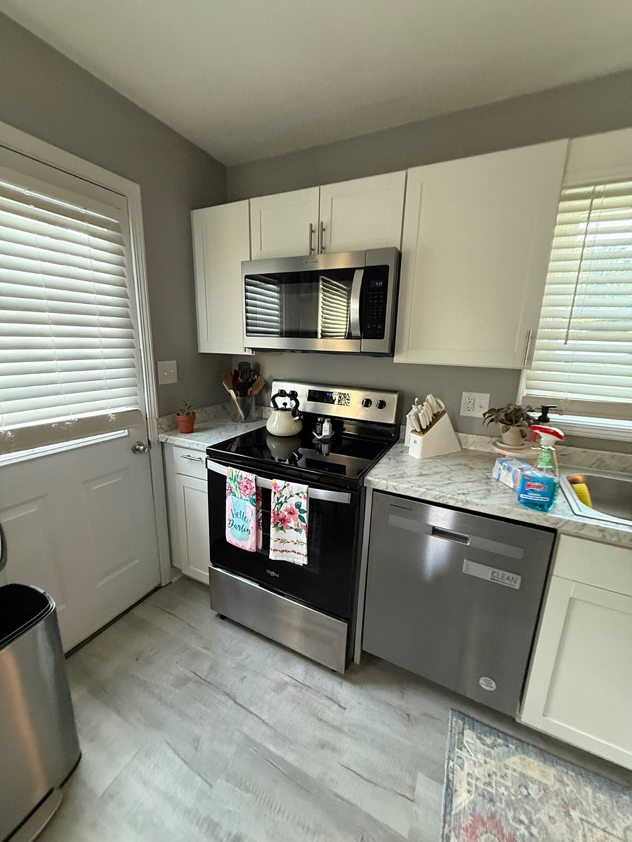 Furnished Finder property 652102_1 photo 19