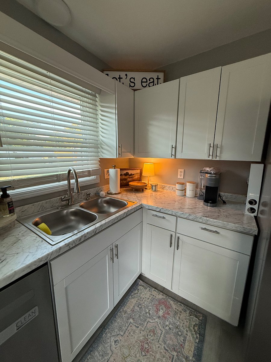 Furnished Finder property 652102_1 photo 22