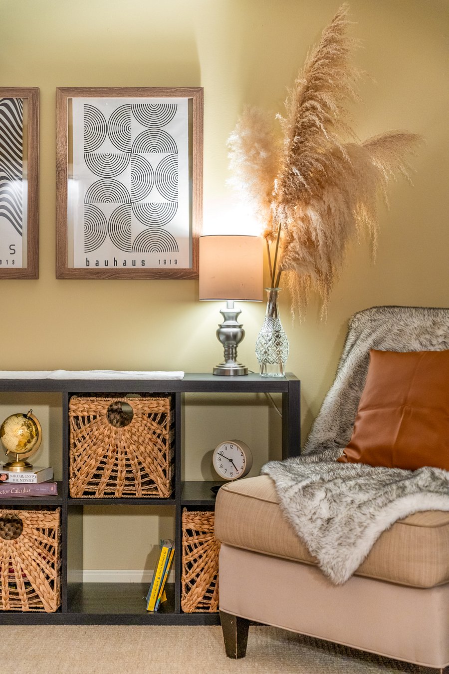There are extra plugs and a place for you to sit and relax, not in the living room, not in bed, but in a space that you can get work done while also feeling that you are relaxed, but still productive.