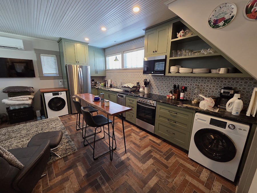Furnished Finder property 652314_1 photo 16