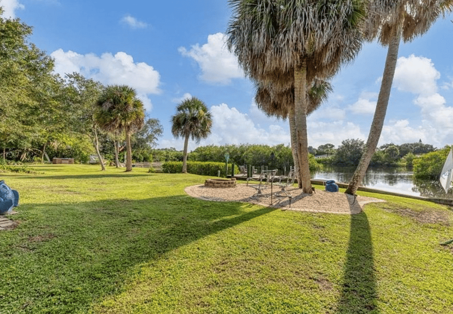 Furnished Finder property 652347_1 photo 11